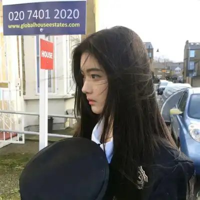 訾幻灵